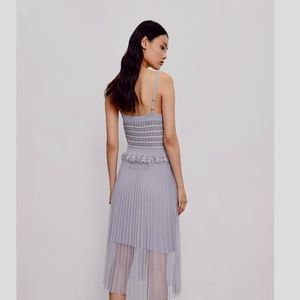 Elegant Lilac Pleated Midi Dress