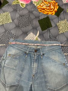 Denim Jeans - Unique Pocket Design