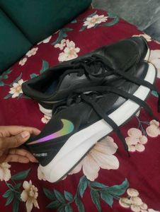 Black Sneakers