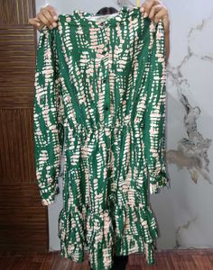 Stylish Green Tie-Dye Midi Dress