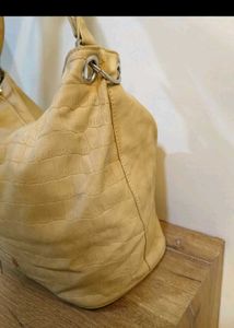 Stylish Beige Croc-Embossed Handbag