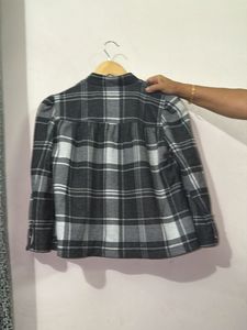 Chic Plaid Jacket small size