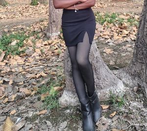 Chic Black Mini Skirt with Slit