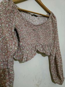 Chic Floral Smocked Cropped Top