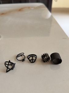 Black Ring Set - Edgy Designs