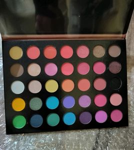 color studio eyeshadow palette