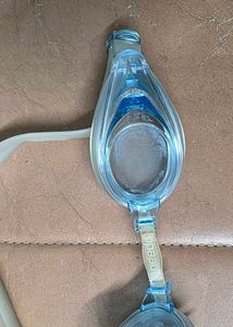 Speedo swimming goggles