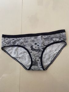 Victoria's Secret Panties - Pack of 5