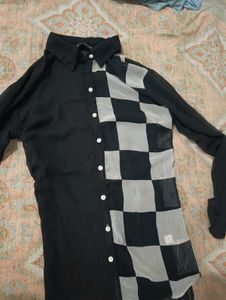 Chic Checkered Black &amp; White Button-Up Top
