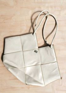 Chic White Quilted Hobo Bag