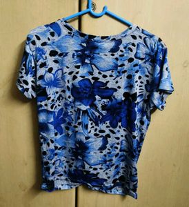 Stylish Blue Floral Twist Front Top