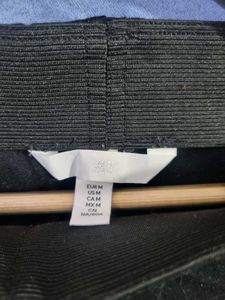 H&amp;M Black Button Accent Pants