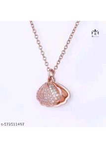 Pearl Shell Pendant Necklace