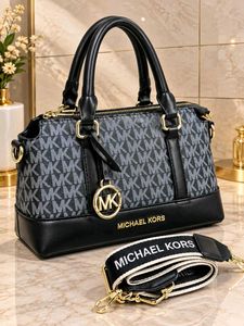 MICHAEL KORS*( NO BOX)*ANDIE SIGNATURE  LOGO MEDIU