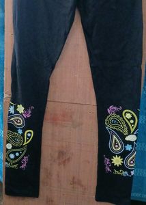 Legging With Embroidery like Print Design