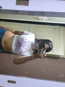 Graphic Print Crop Top