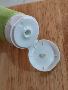 Dot &amp; Key Cica Calming Face Wash