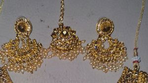 Women's Jewellery Set.. Like New. Good Condition