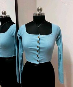 2 beautiful crop tops