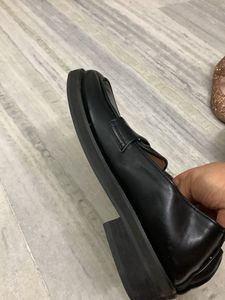 Chic Black Loafers
