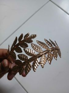 Golden Leaf Arm bracelet