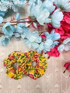 SET  of 6 different design scrunchies - SALE