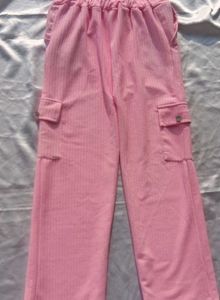 Pink Cargo Pants - Trendy and Stylish!