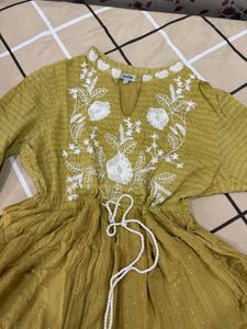 Elegant Mustard Muslin Dress🧚🏻‍♀️🦋🌼