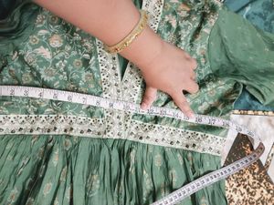 Green Printed Kurta with V-neck