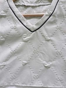 Chic Embroidered Sleeveless Crop Top