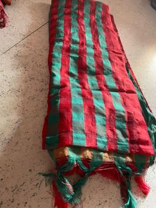 Red &amp; Green Checked Saree