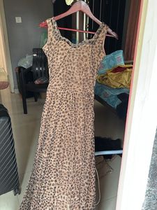 Elegant Leopard Print Maxi Dress
