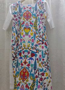 Vibrant Peacock Print Kurta