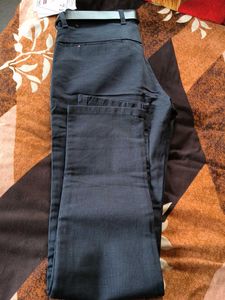 Santro Men's Dark Blue Chinos