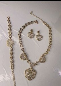 Elegant Jewelry Set