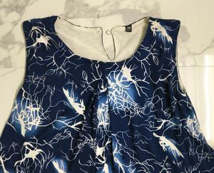 Stylish Sleeveless Top