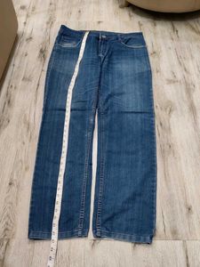Ma6070 Voltage jeans waist 36 inches