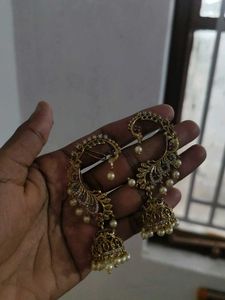 Exquisite Jhumka Earrings with Pearls
