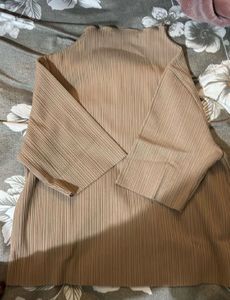 free size Mock Neck Top