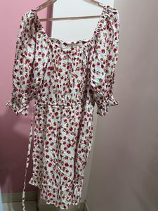 Floral Square Neck Short Dress