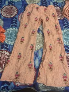 Women's Peach Kurta and Pant Set chiffon dupp
