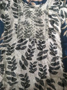 white kurta Elegant Black Sequined Dupatta nd plaz