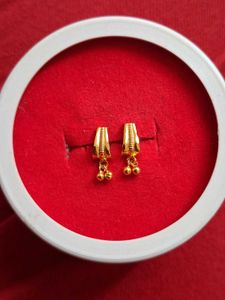 Elegant Gold Earrings