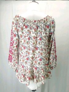 🌺 Embroidered Classy Top