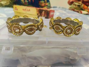 Set Of __2bangles