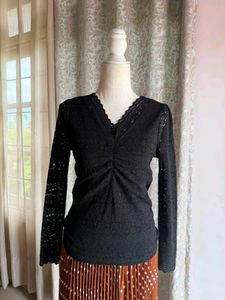 Elegant Black Lace V-Neck Top
