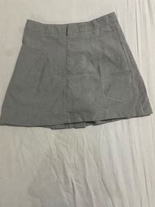 Tokyo talkies | Gray Mini Skirt with Buttons |🎀🫶