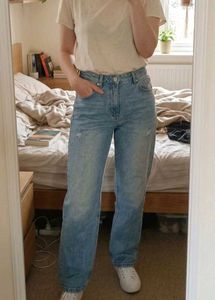 Blue light wash Straight jeans