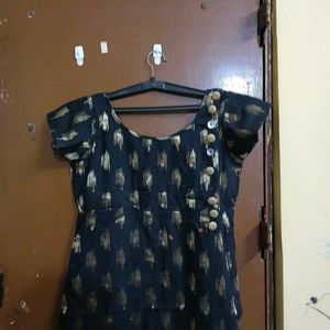 Elegant Black &amp; Gold Printed Dress