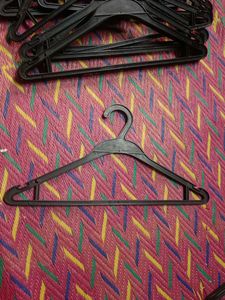 10 black Clothes Hangers
